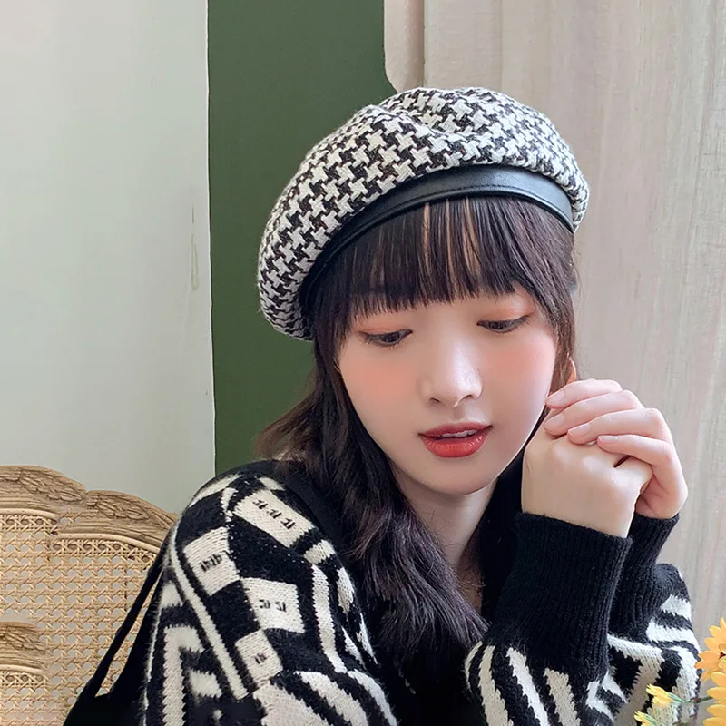 

2020 Autumn And Winter Beret Houndstooth Plaid Cotton Linen Warm Female Navy Hat Baseball Cap Painter Cap Korean Popular