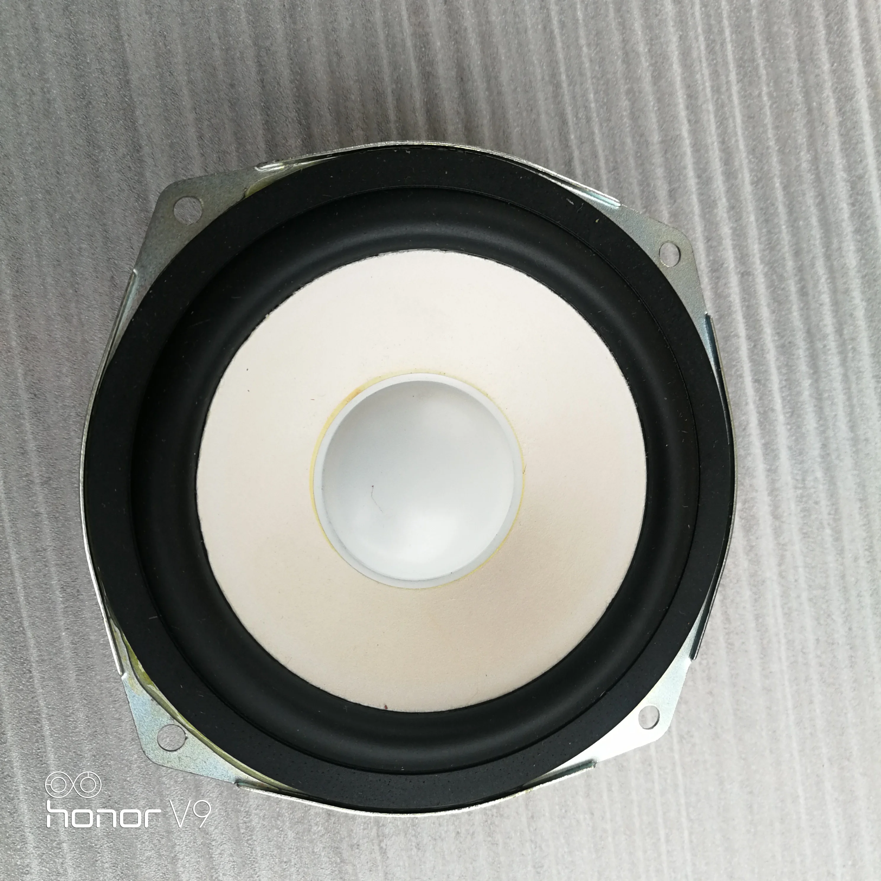 Сверхвысокопроизводительный подлинный 4 дюймовый Полнодиапазонный стереозвук 6