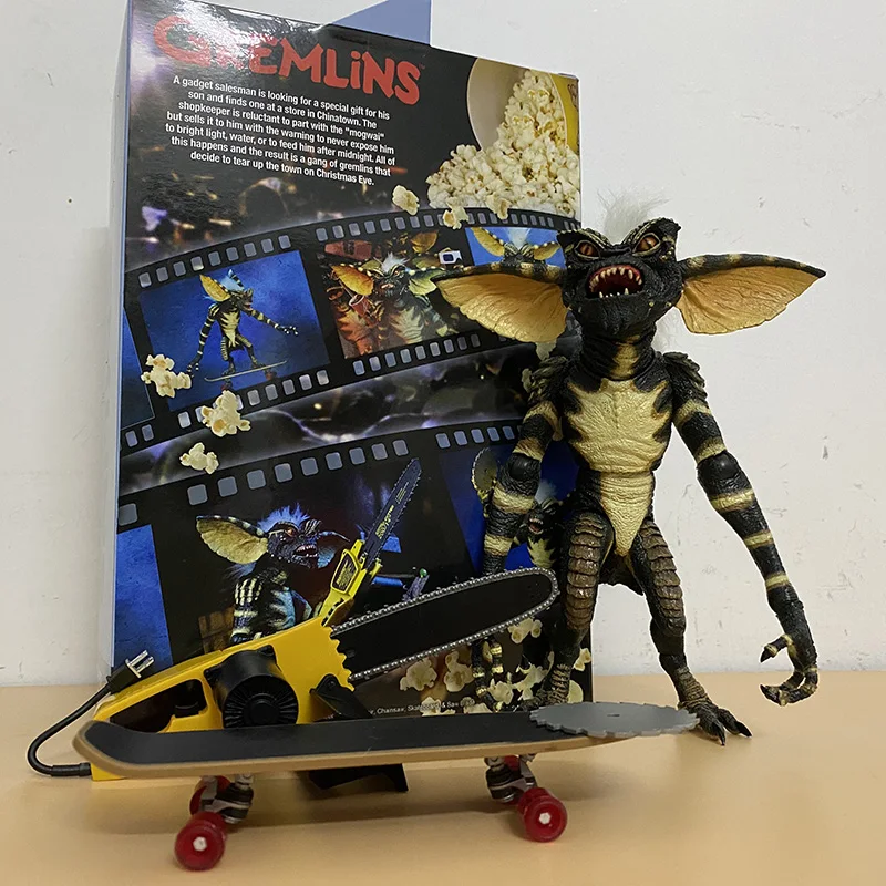 NECA Elf Gremlins Action Figure Female Greta Elf Little Monsters Ultimate Deluxe Edition Joint Movable Gremlins Figure Toy