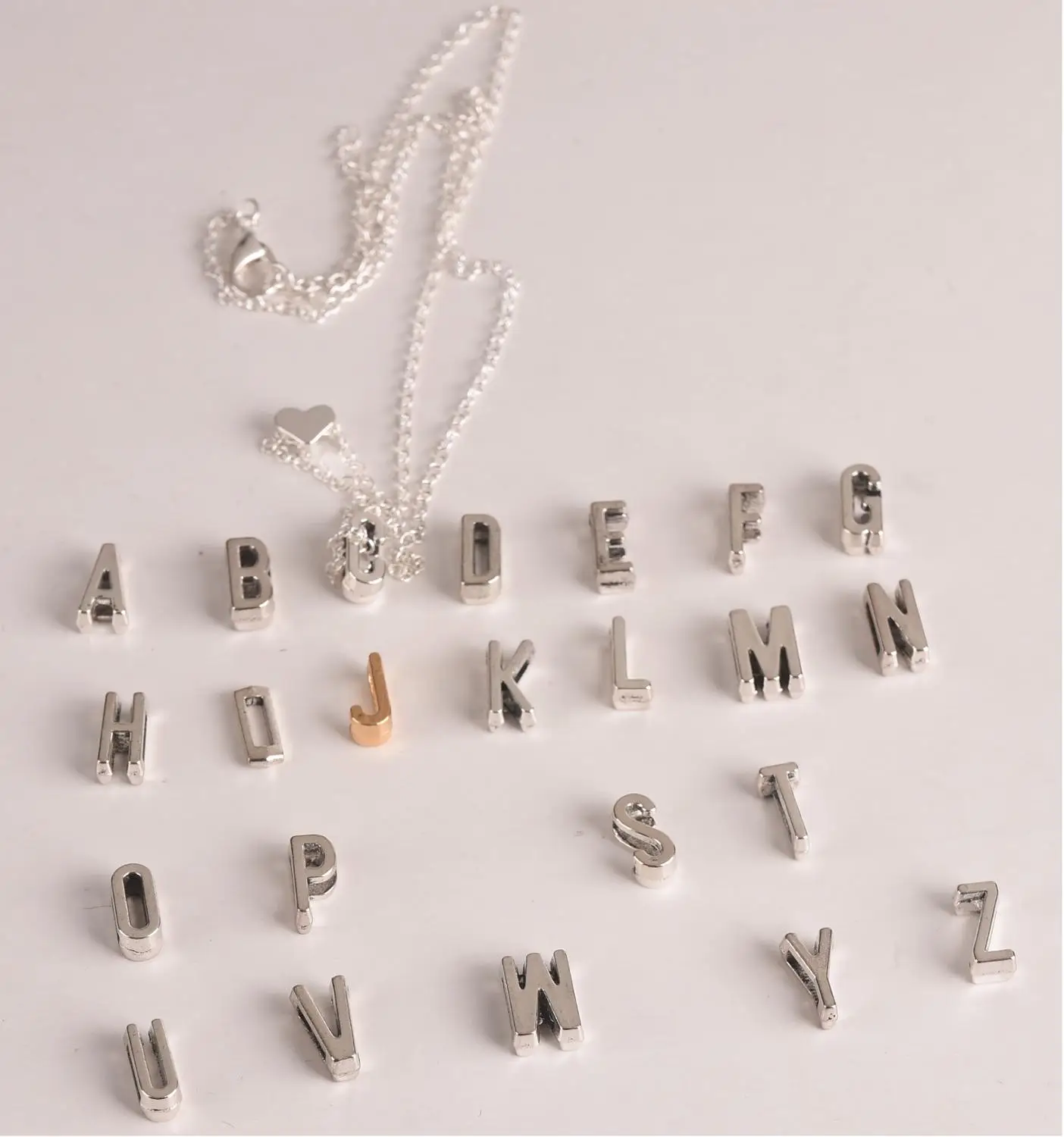 С изображением букв алфавита стильный элегантный кулон &quotСердечко&quot First Name