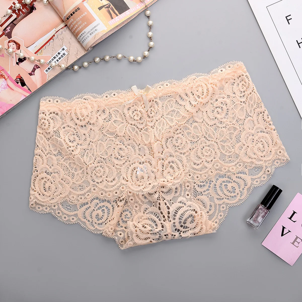 

Ladies multicolor lace panties