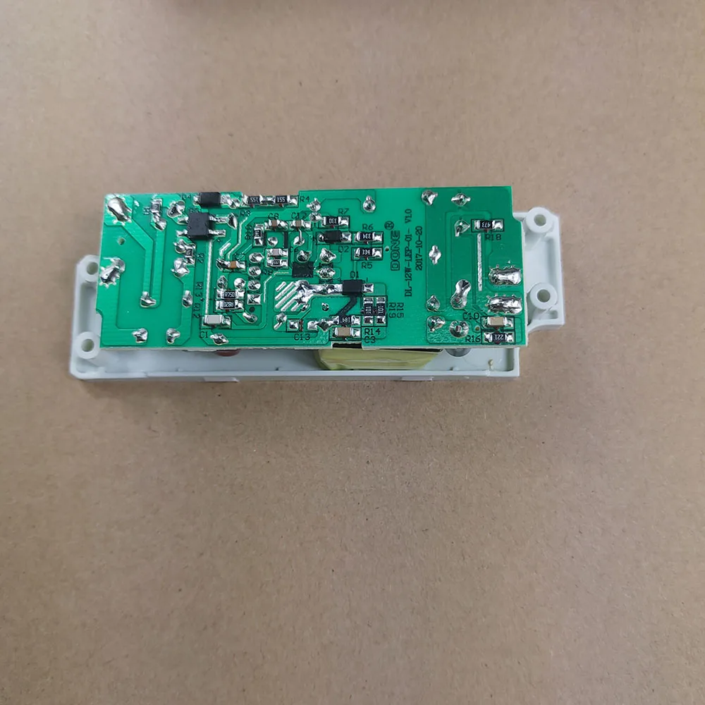 Сферическое напряжение 12 Вт макс. 277-В Выходное постоянного тока 11-20 в мА