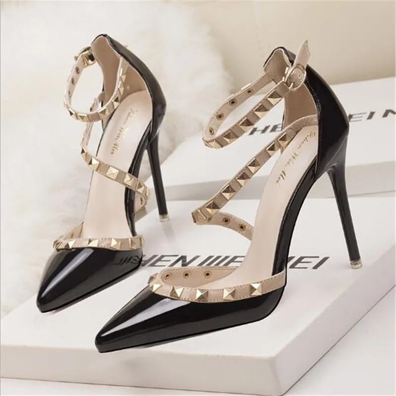 

2019 New Show Thin Sexy Cut-Outs Party Sandals Woman High Heels Shoes Solid PU Leather Pointed Toe Fashion Buckle Women Sandals