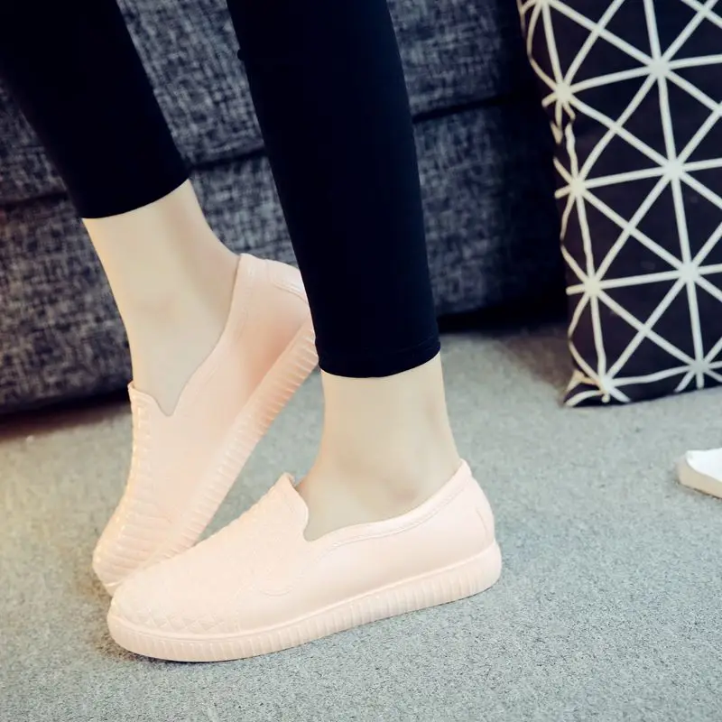 

Модные женские резиновые сапоги, низкие осенние красивые женские повседневные водонепроницаемые сапоги, удобные резиновые сапоги на плоск...