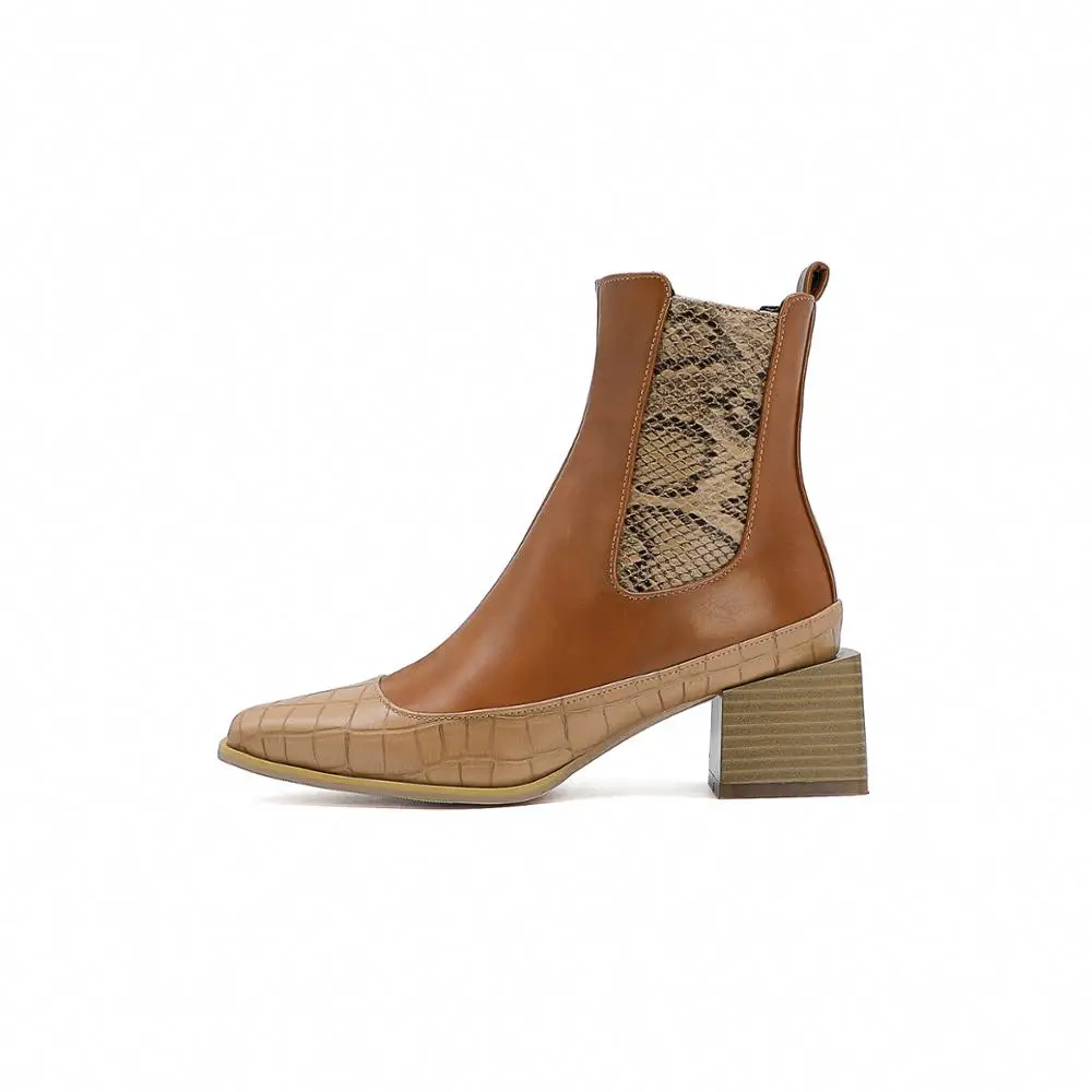 Женские дешевые сандалии гладиаторы на плоской подошве с вырезами Летняя