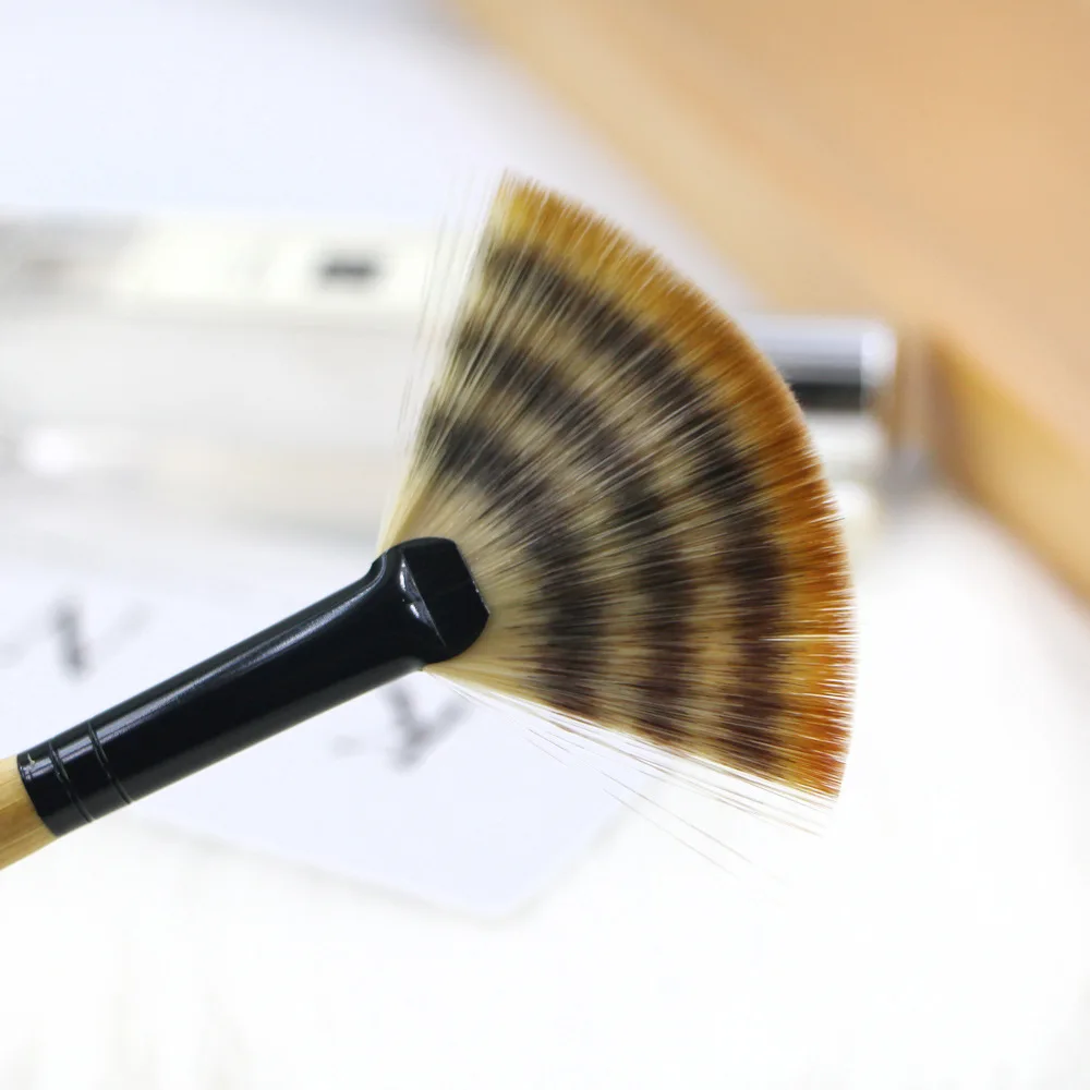 Новая одинарная кисть для смешивания/контура/щек румяна пудра мягкая кисточка