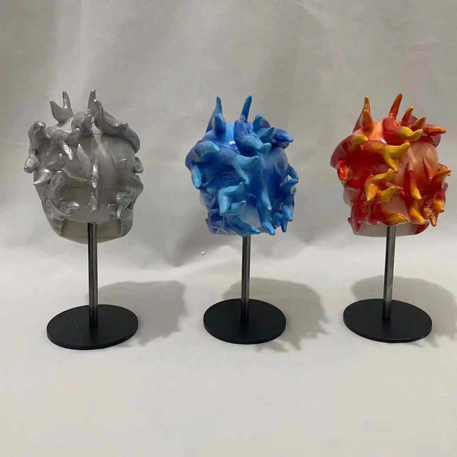 

Modern Skull Sculpture Creative Figurine Office Hotel Bookshelf TV Shelf Halloween Skeleton Statues Props Decorations