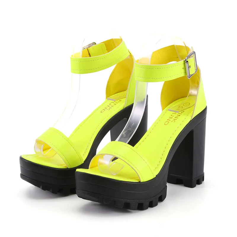 Женские босоножки неонового зеленого цвета женские на высоком каблуке яркие