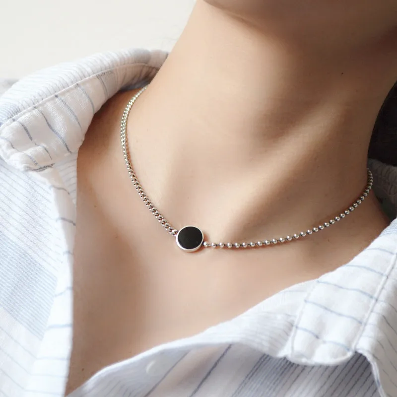 

Hot Sell Black Round Star Asymmetric Splicing Chain Thai Silver Ladies Pendant Necklace Jewelry Women Engagement Gift