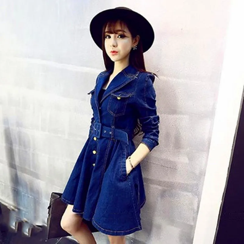 Платье женское джинсовое демисезонное с отложным воротником и поясом | Женская