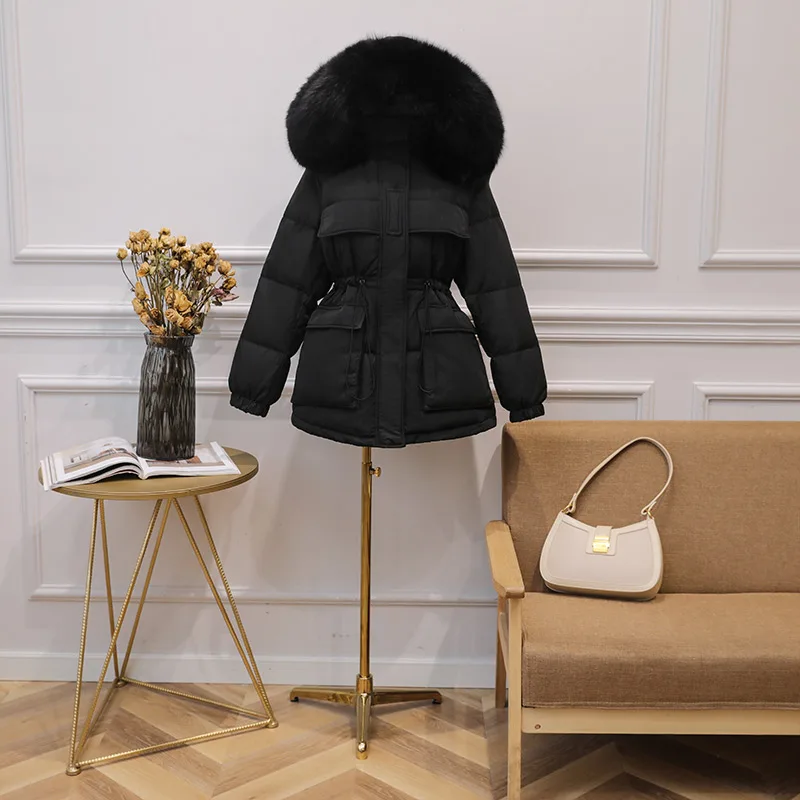 Куртка женская короткая на утином пуху с воротником из натурального меха |