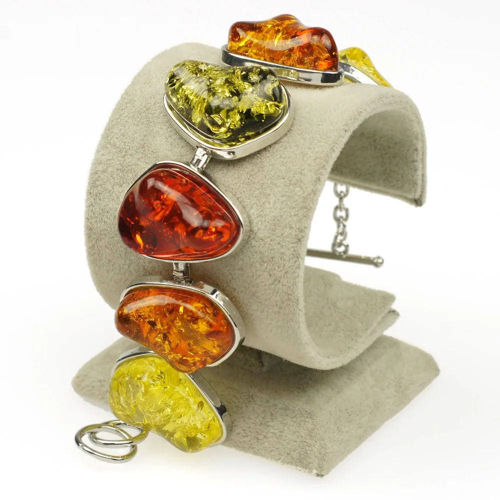 Новое поступление разноцветный браслет из Балтийского искусственного