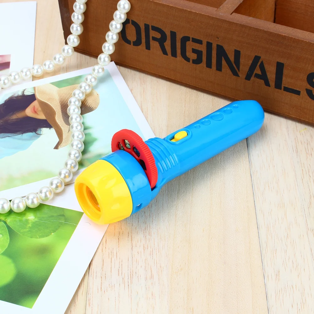 

Fun Boys Girl Gift Send randomly Baby sleeping story projector flashlight Baby Sleeping Toy star lamp projection light-up toy