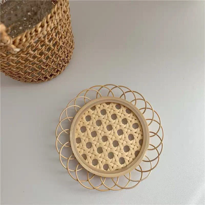

2021 Korean Web Celebrity Cup Mat Insulation Cup Holder Snack Tray Cup Saucer Coaster Hand Woven Coffee Shop Snack Tray