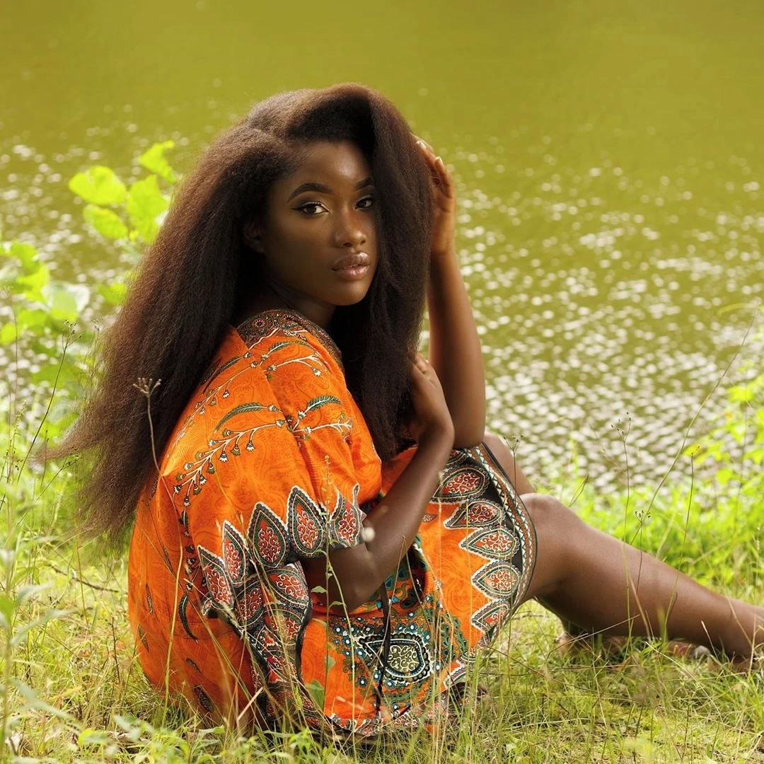 

Yavida Hair Kinky Straight Wig Brazilian Hair Wigs Yaki Human Hair Wigs for Black Women Full Machine Made Wig 12-30Inch