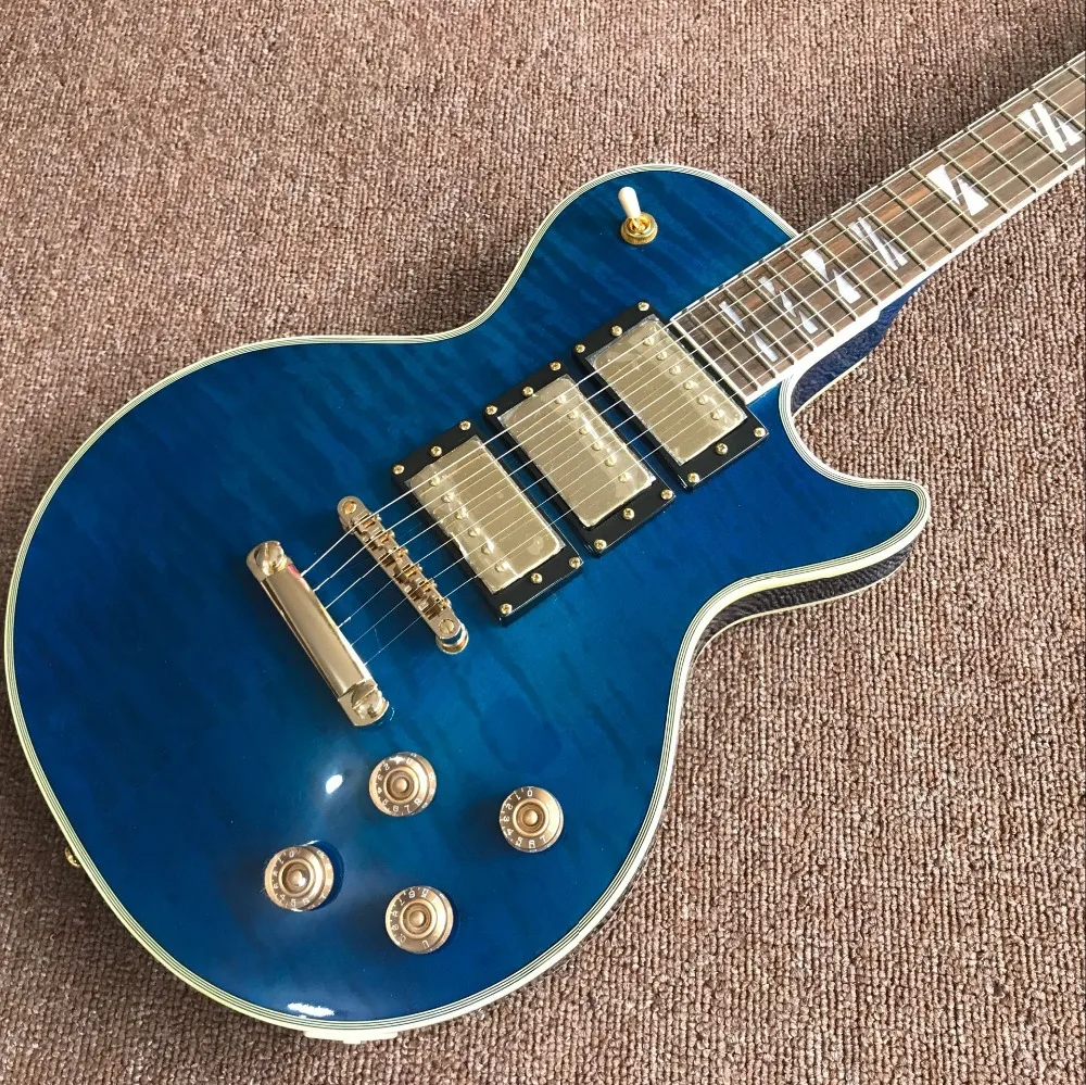 

Tiger Flame Blue color Custom Electric Guitar,Golden hardware guitarra,3 pickups. musical instruments guitarra.