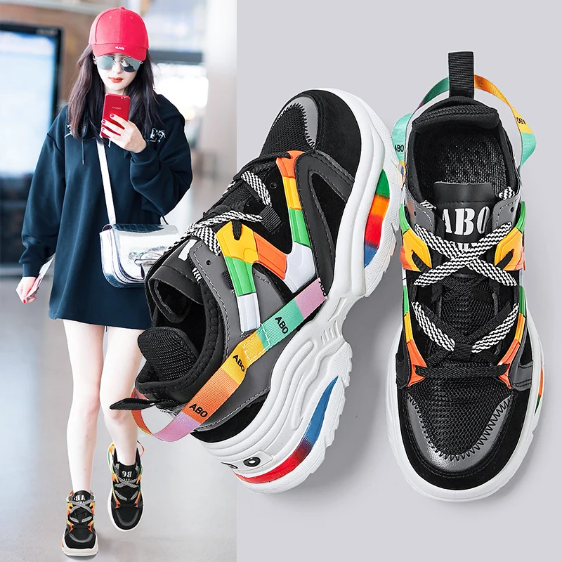 Трендовые кроссовки Женская Вулканизированная обувь разноцветная дышащая на