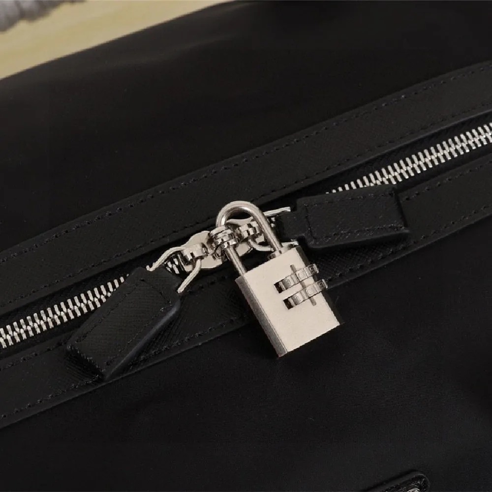

The manual details are well balanced, and code locks are assigned. Lightweight original waterproof fabric has been sought after