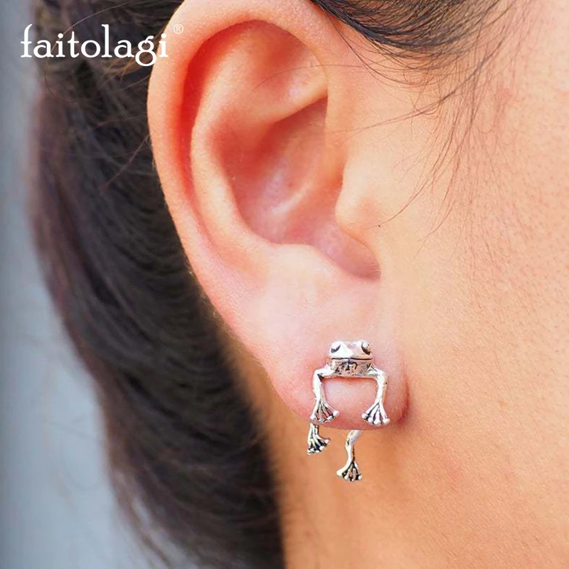 

1Pair Cute Frog Earrings for Women Punk Animal Stud Earrings Silver Color Piercing Ear Studs New Trend Female Charm Jewelry