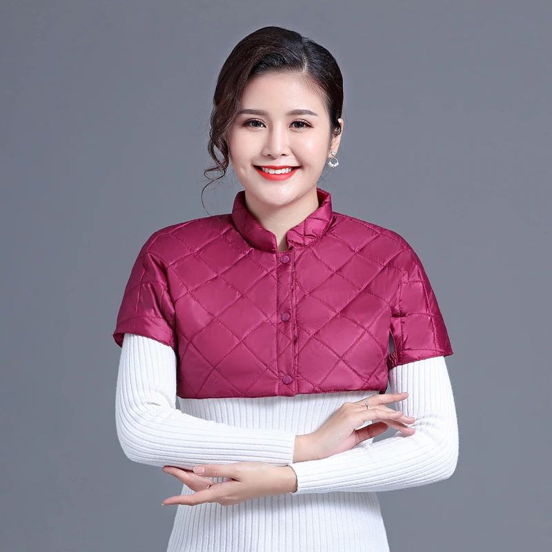 Зимний утепленный жилет на плечо женский красный черный стеганый короткий