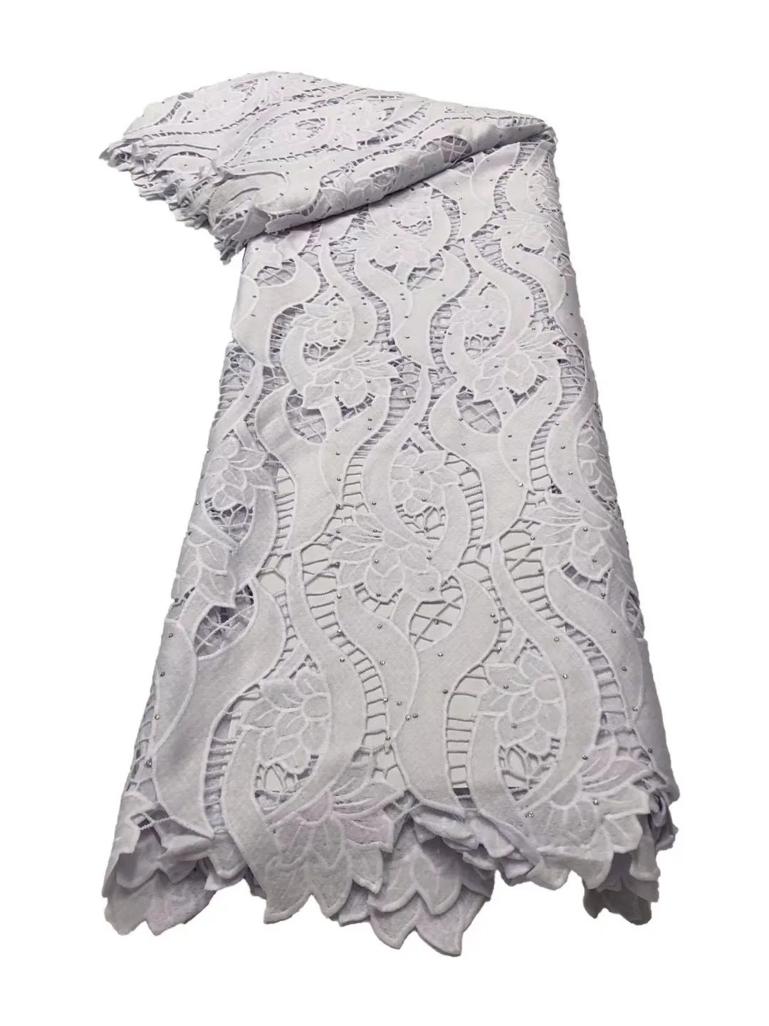 

Последние чисто белый африканская кружевная ткань Высокое качество гипюровый шнур растворимые в воде 2021 нигерийские кружева сеточка ткани...