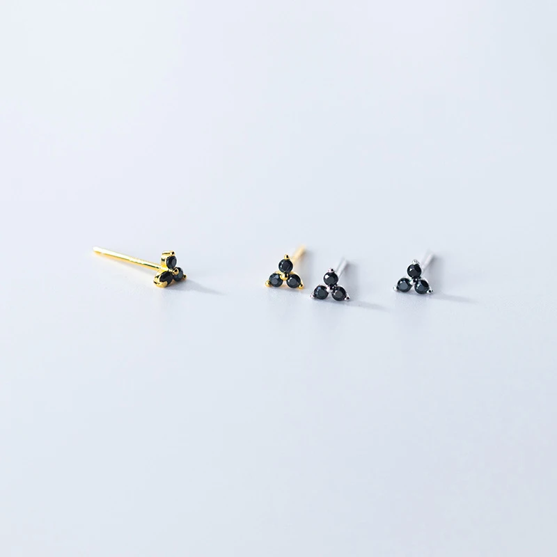 Женские серьги-гвоздики из серебра 925 пробы в виде треугольника | Украшения и