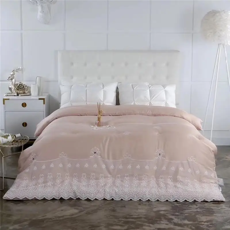 

Exclusive Edition Luxury Tencel Fantasy lace Quilt Embroidery Inlaid gem Duvet warm soft Comforter for winter Queen King size