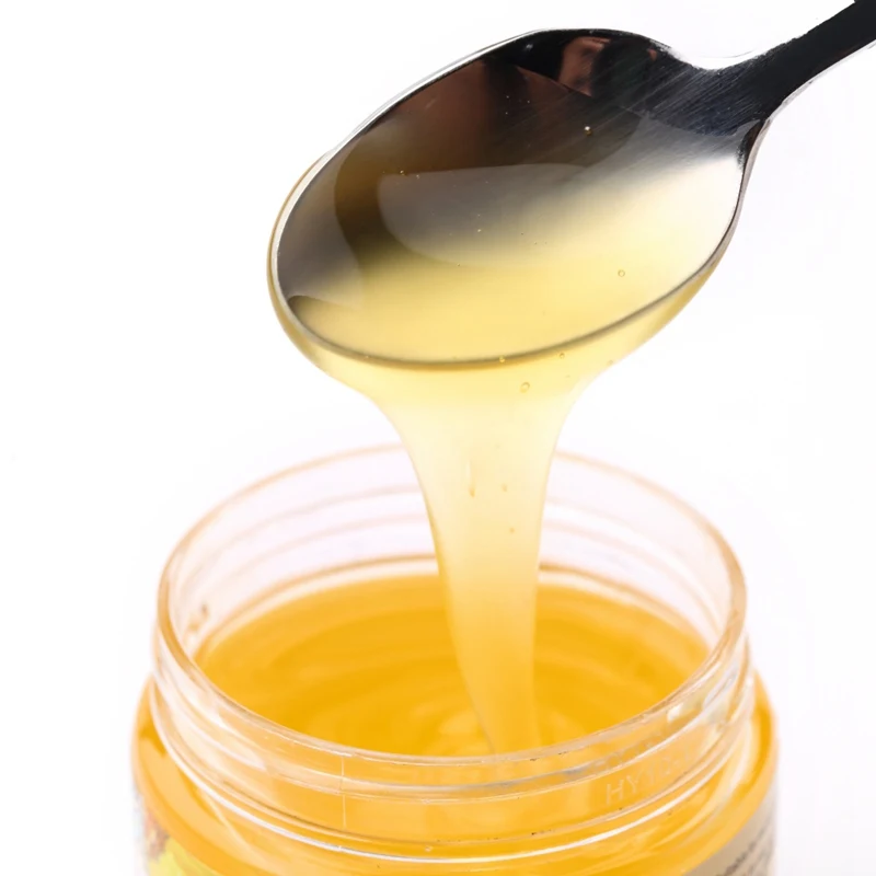 Увлажняющий крем для ухода за руками с гладкими мелкими линиями Осветляющий тон