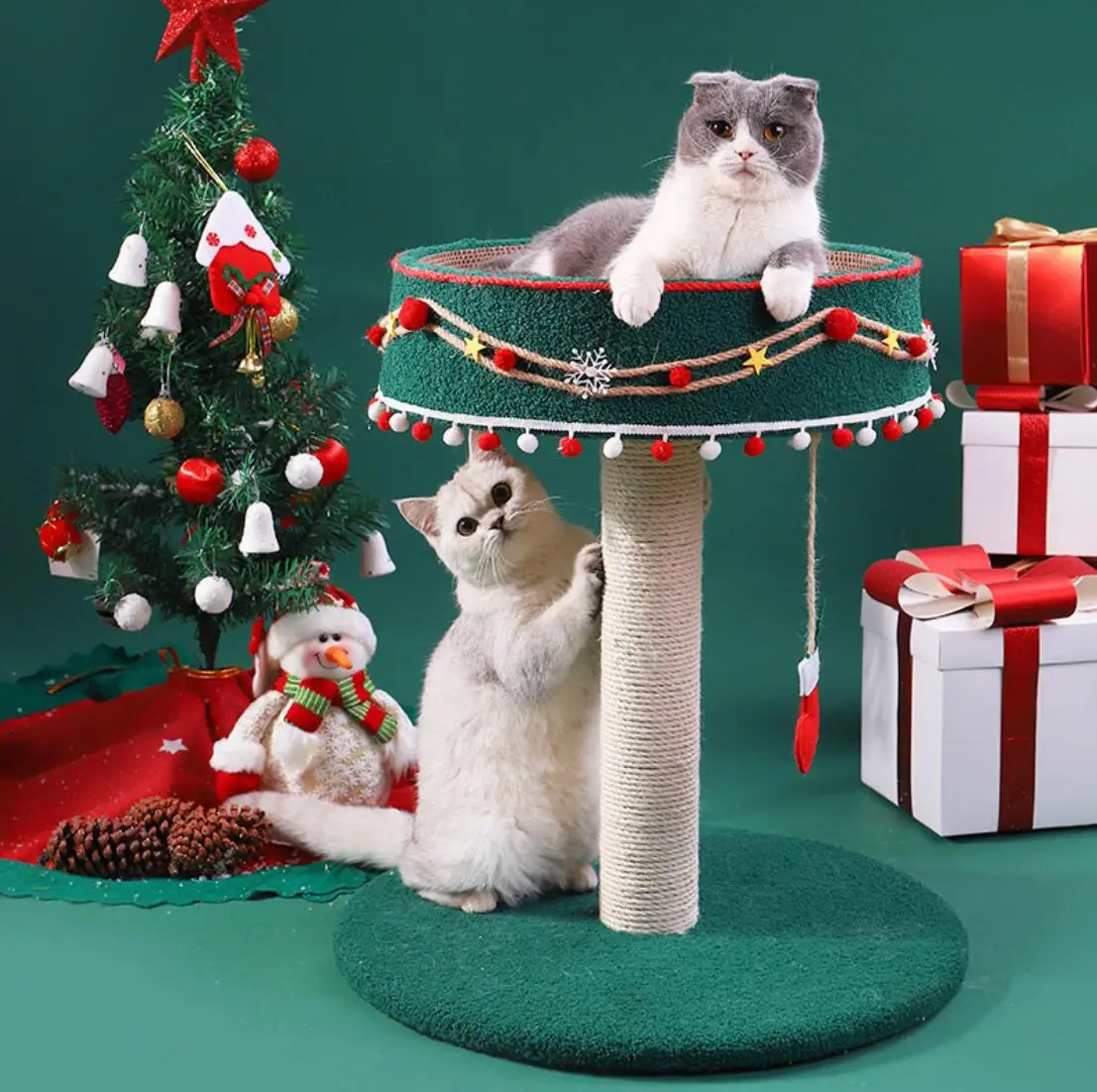 

Cat Climbing Frame Cute Christmas Cat Tree Grinding Claw Toys Cat Scratching Board Sisal Cat Scratching Post