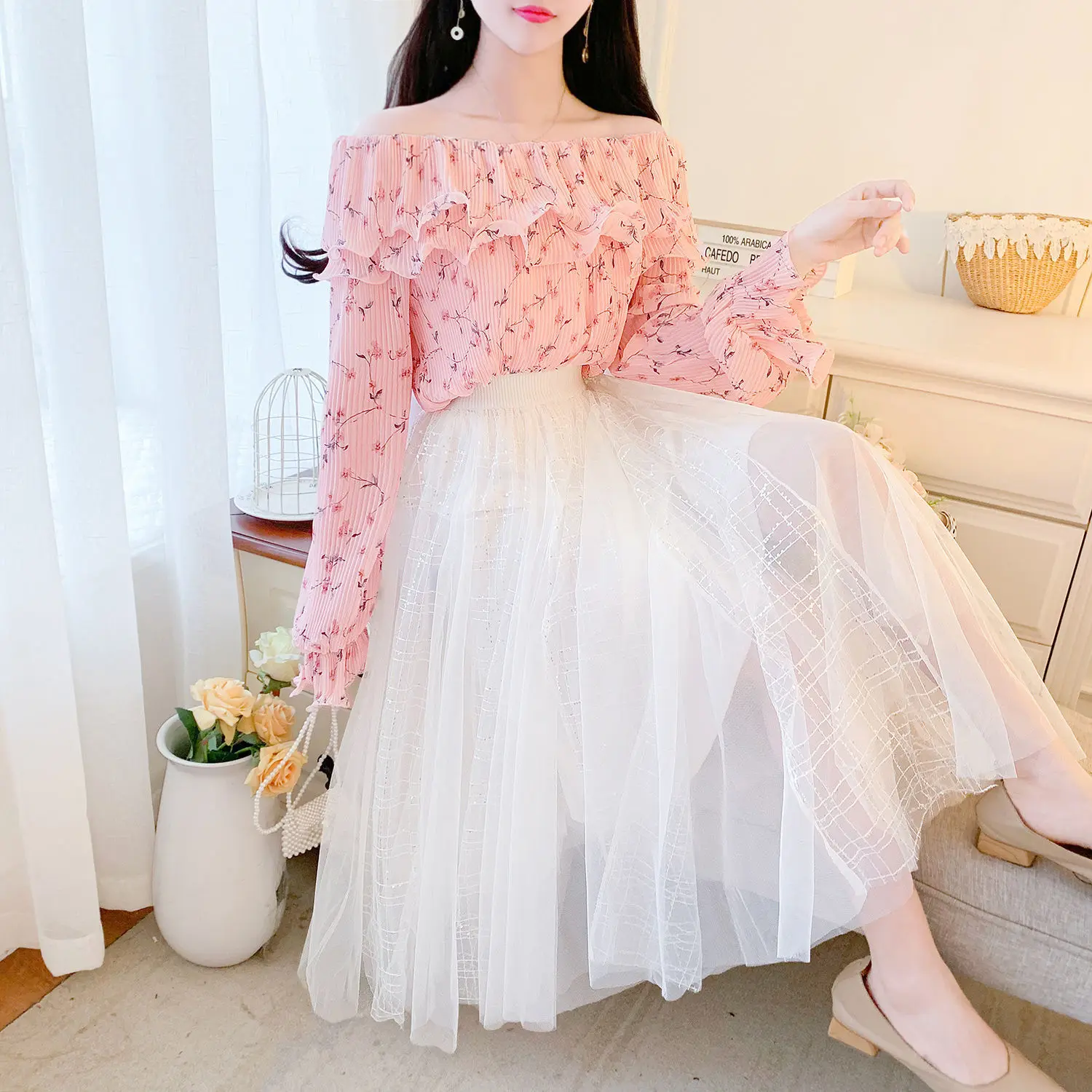 

Women 2021 Summer Office Two Piece Set Female One Shoulder Casual Long Sleeve Chiffon Shirts Blouses and Mesh Skirt Suit Set Y06