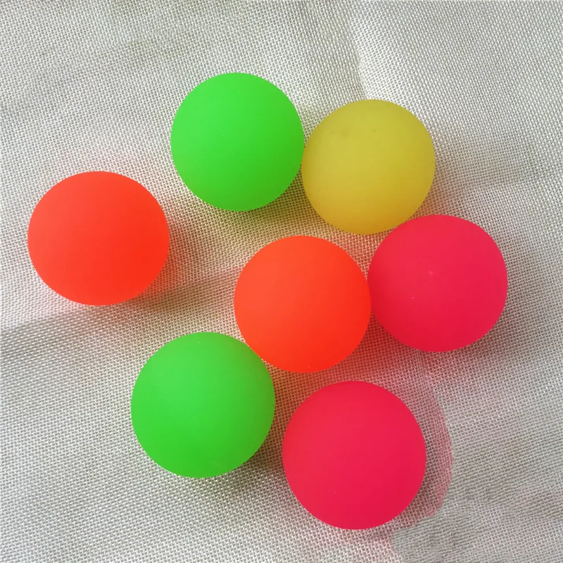 

5 шт. 55 мм резиновые прыгающие надувные шарики эластичные матовые игрушечные шарики красочные пинбол для занятий спортом на открытом воздух...