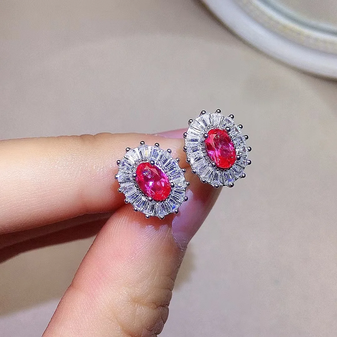 Серьги из серебра 925 пробы с натуральным топазом 4 Х6 мм | Украшения и аксессуары