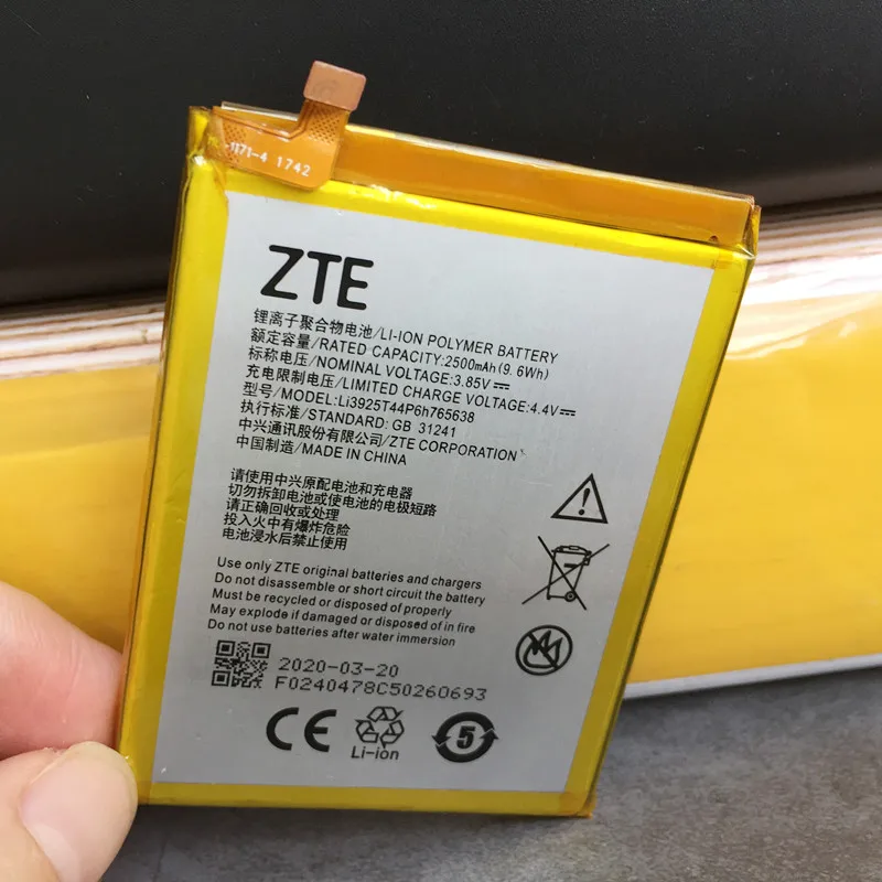 Оригинальный аккумулятор Li3925T44P6h765638 2500 мАч для ZTE BLade V8 Lite 5 0 дюймов |