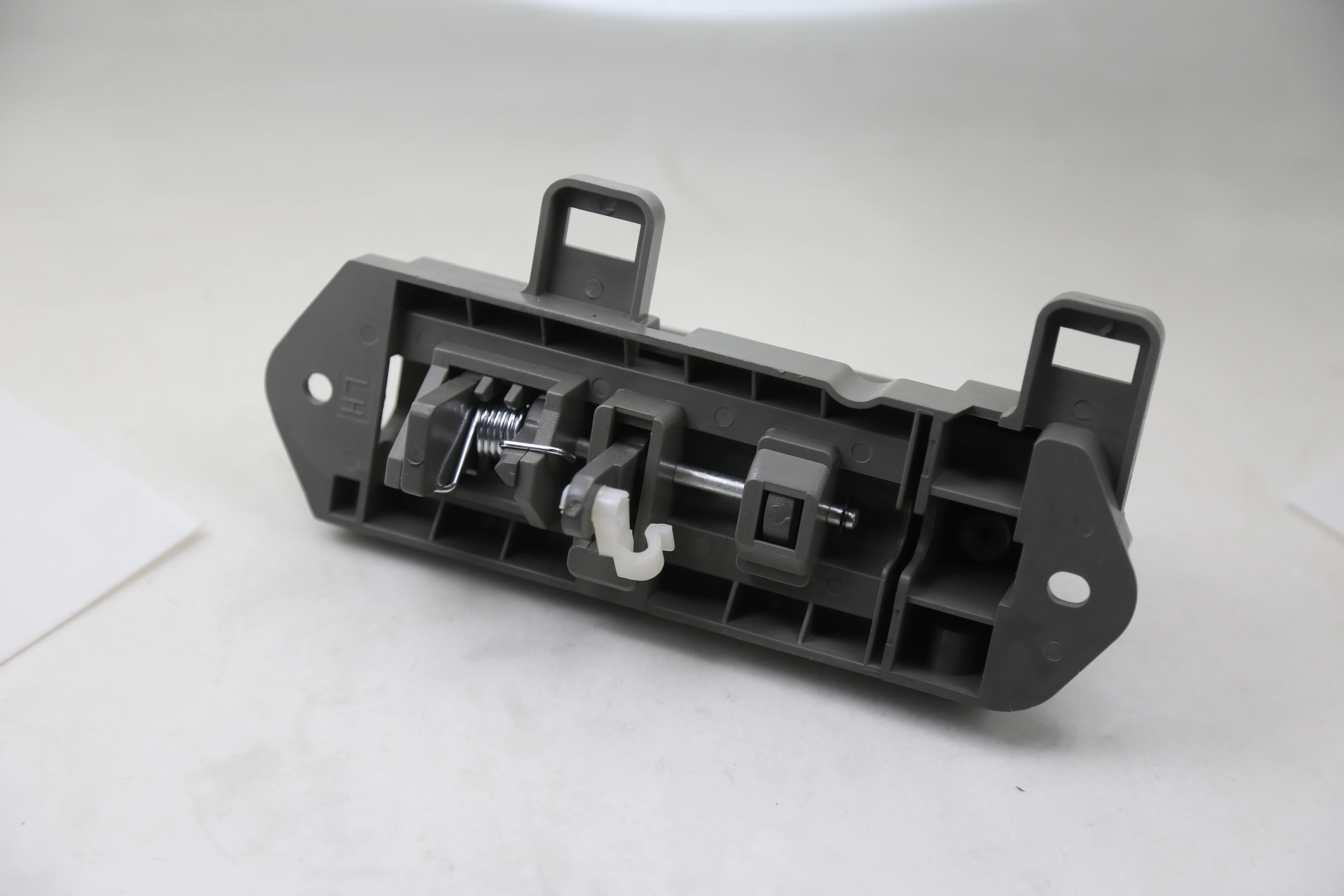 Средняя внутренняя ручка для TOYOTA Hiace H200 05-C (Quantum) RR:69207-26010-A RL:69208-26010-A | Автомобили и
