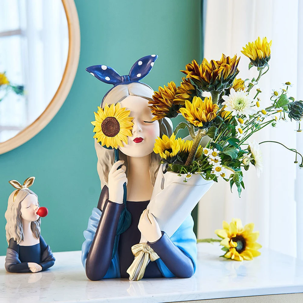 

Creative Bouquet Girl Figurine Nordic Modern Flower Vase Living Room Sculpture Living Room Study Desktop Ornament Artware