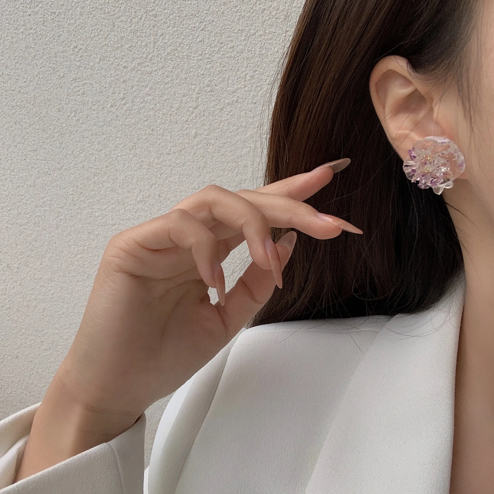 

S925 Silver Needle French Retro Gold Foil Acrylic Flower Earrings Female Korean Gentle Temperament Versatile