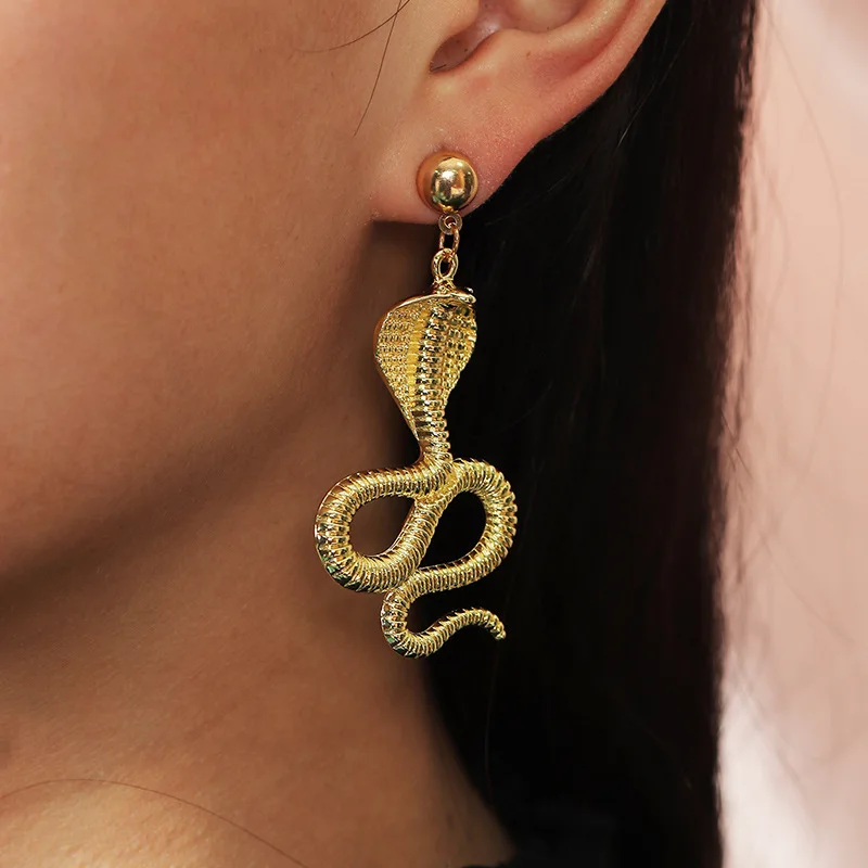 

Hip Hop Cobra Stud Earrings for Women 2021 Trendy Punk Gold Snake Dangle Earring Studs Girl Statement Jewelry Party Friend Gifts