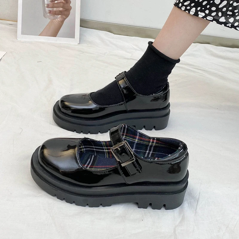 

Rimocy Chunky Platform Mary Jane Shoes for Women 2021 Vintage Thick Bottom Lolita Shoes Woman Patent Leather Ankle Strap Pumps