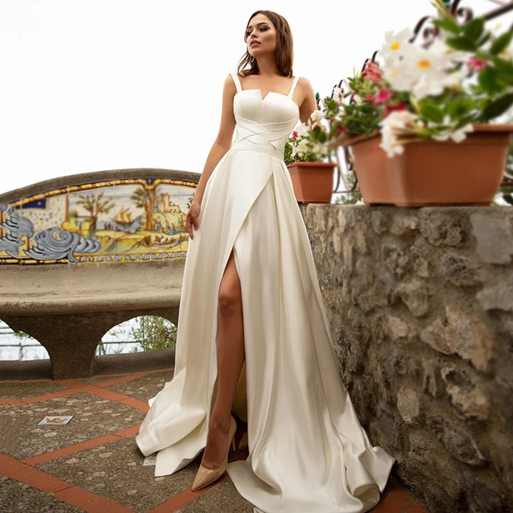 

Simple Spaghetti Straps A-Line Wedding Dress Sleeveless Stain Pleat Lace Up Back High Split 2021 Bride Gowns Vestido De Noiva