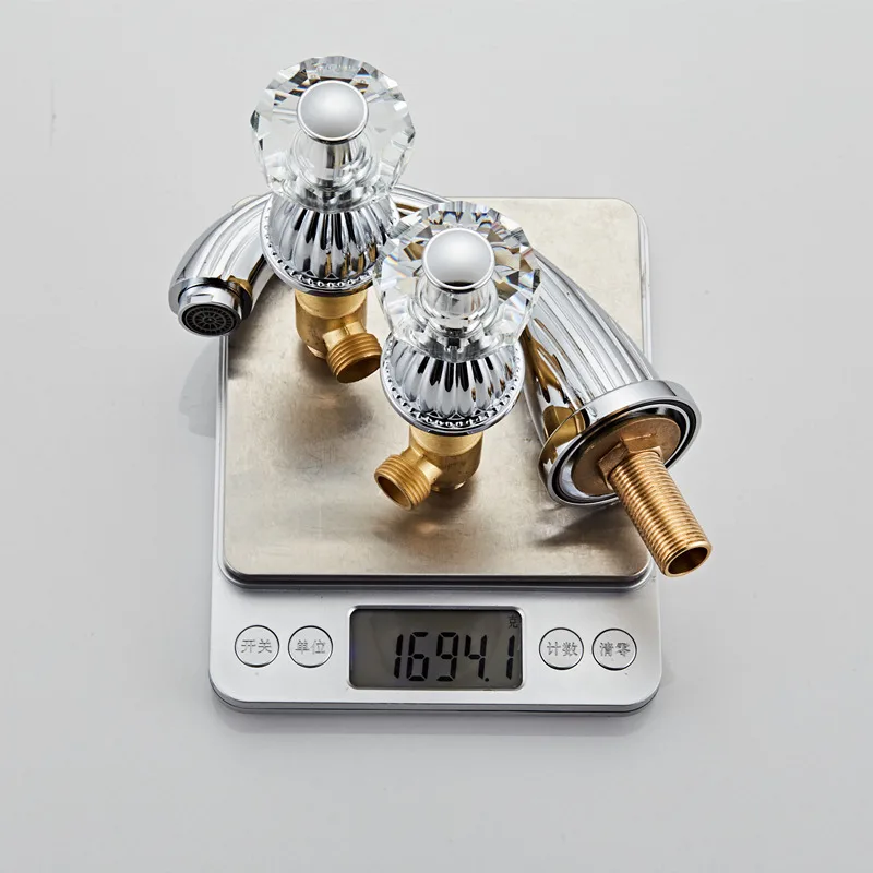 Роскошный хромированный смеситель для раковины с тремя отверстиями латунный