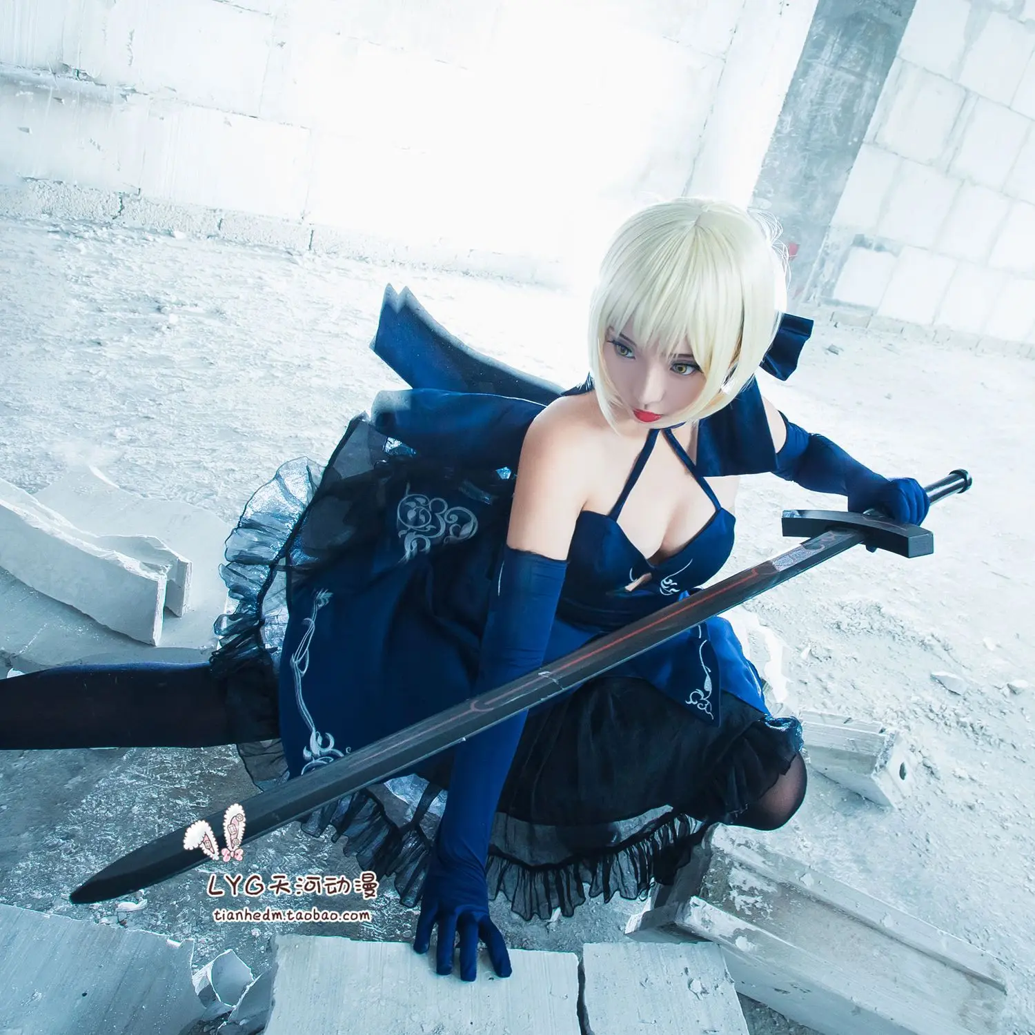 Женский костюм сакуры из игры Fate Stay Night| |