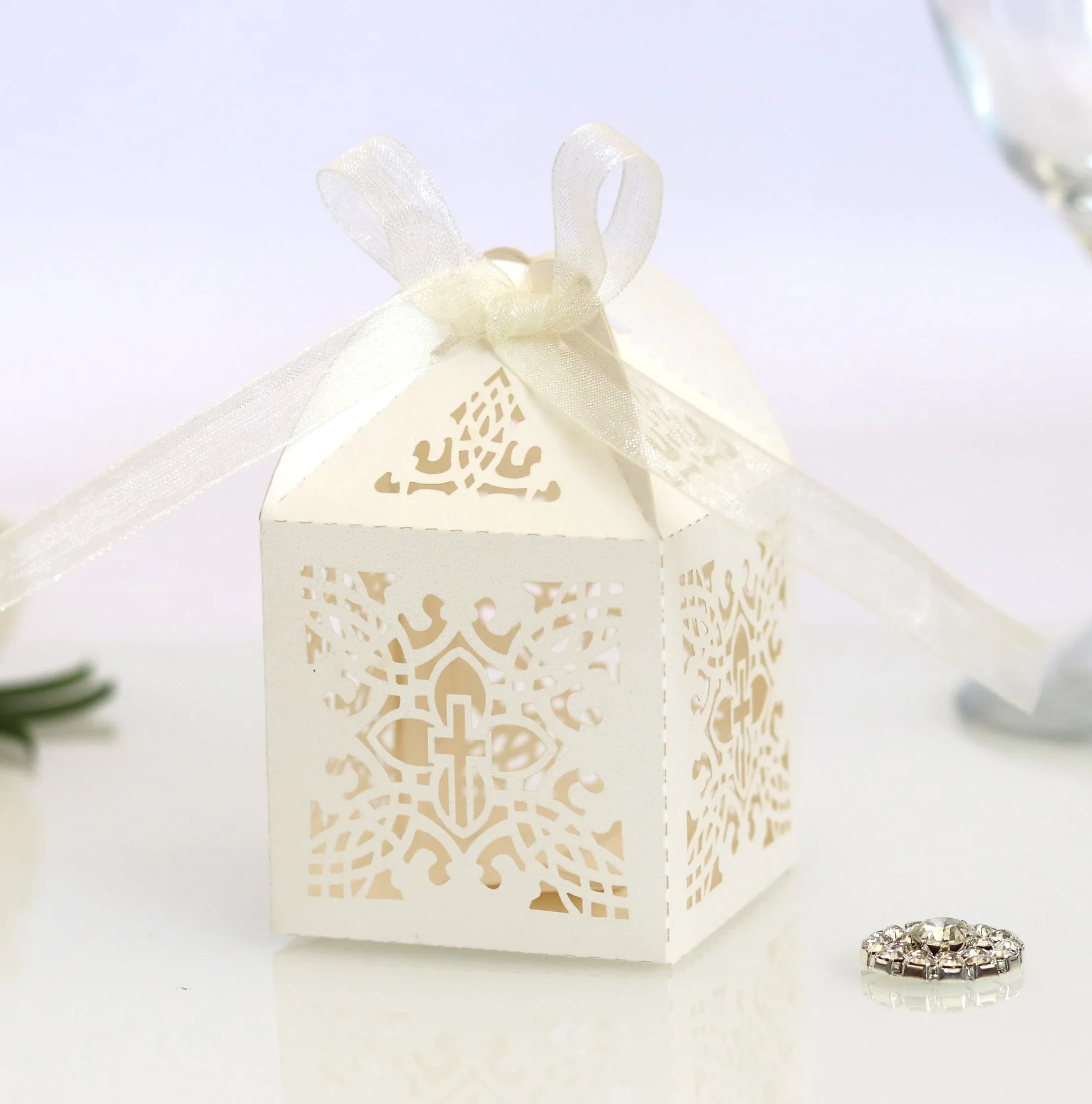 Скрещивание коробки конфет полые ангельская Подарочная коробка для детского