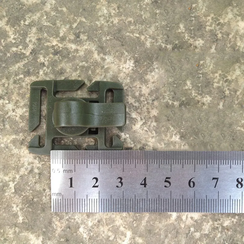 

Hiking Adjustable Water Bag Clip Holder 360 Degree Rotation Backpack Accessories Drinking Bag Tube Clip Water Bag Clip