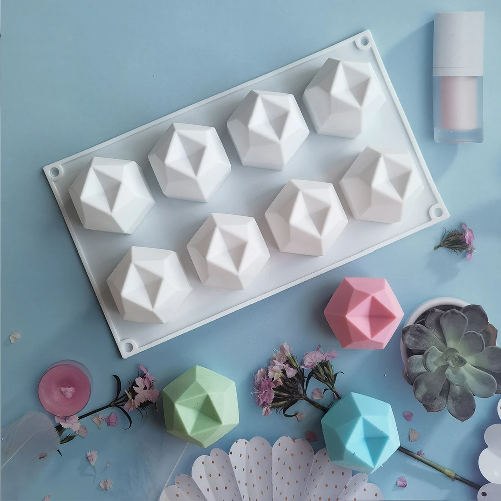 

New 8 Cavity DIY Candle Mold 3d Eight-sided Multilateral Diamond Face Cube Silicone Mold Aroma Wax Soap Mousse Cake Baking Mould
