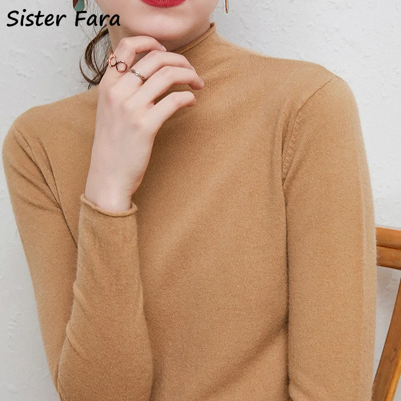 

Женская трикотажная рубашка-пуловер с воротником-стойкой