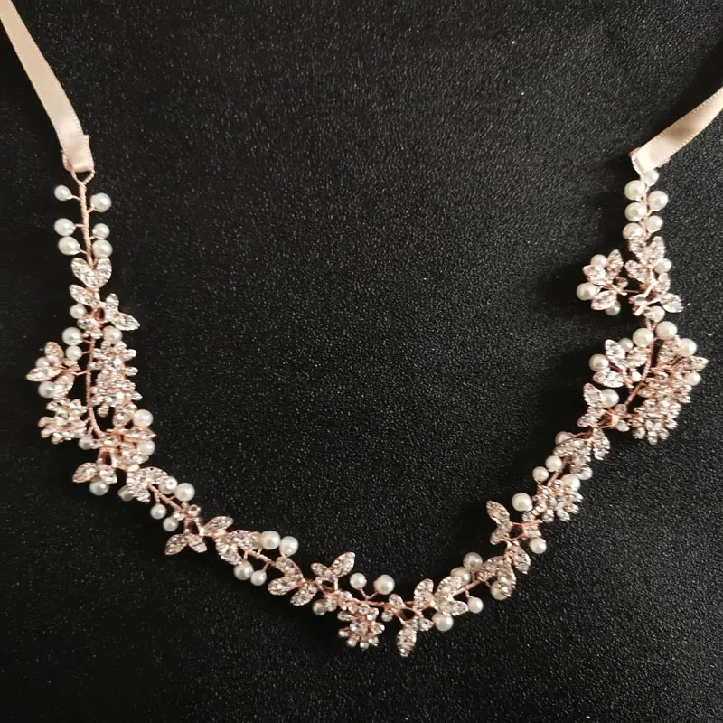 Свадебная тиара SLBRIDAL ручной работы с кристаллами и жемчугом в виде цветов