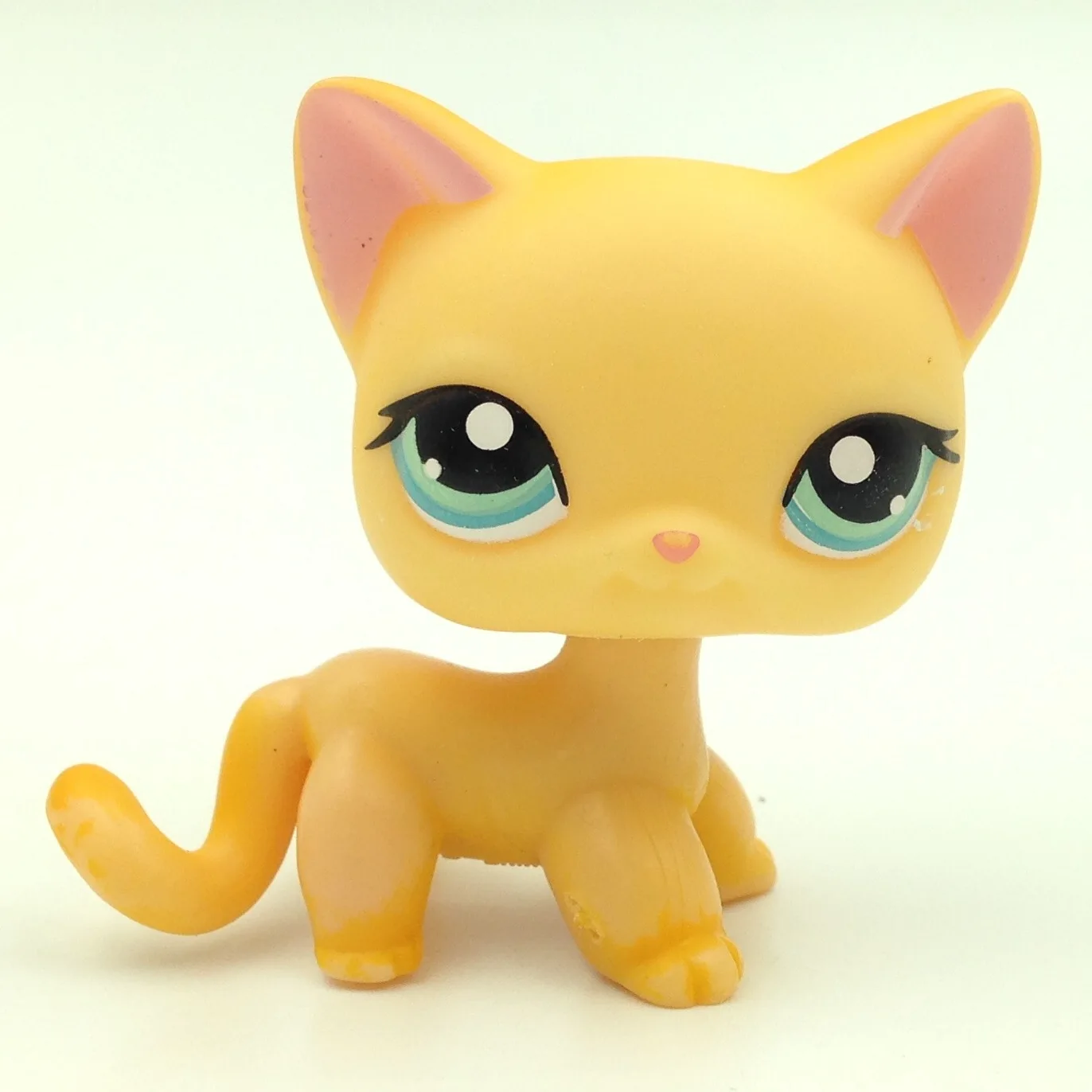Lps кошка магазин домашних животных игрушки короткие волосы красный 2291 желтый 1451