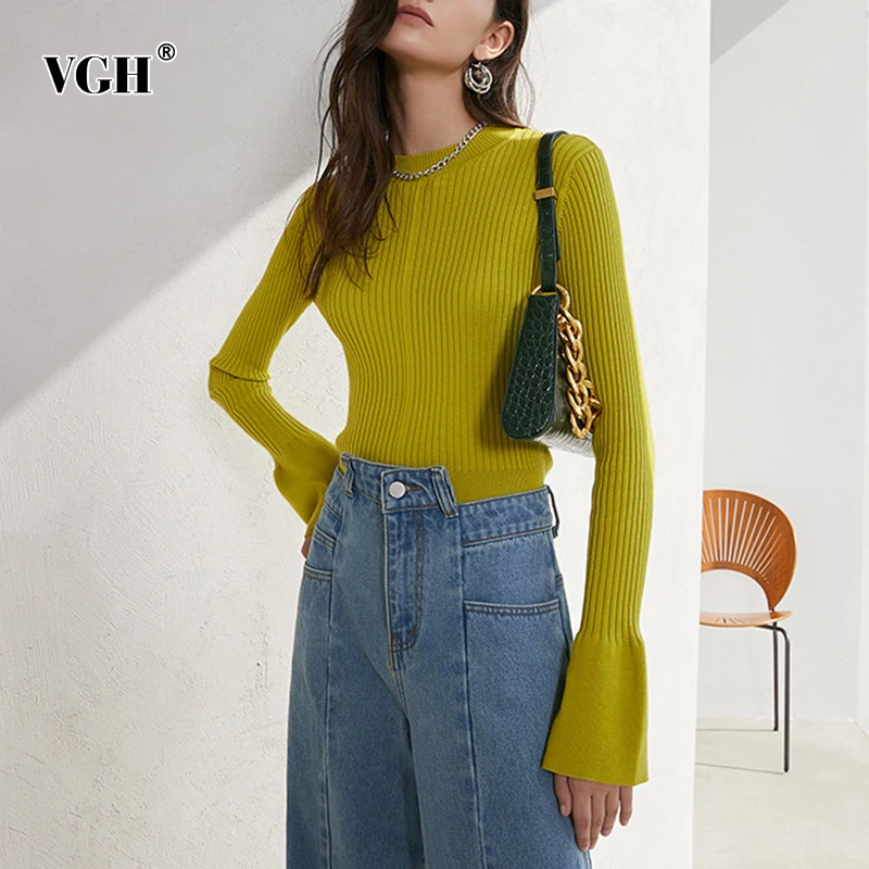 

VGH Knitted Slim Short Sweater For Women Round Neck Bell Long Sleeve Casual Knitted Pullovers Female Fashion New Clothing 2021