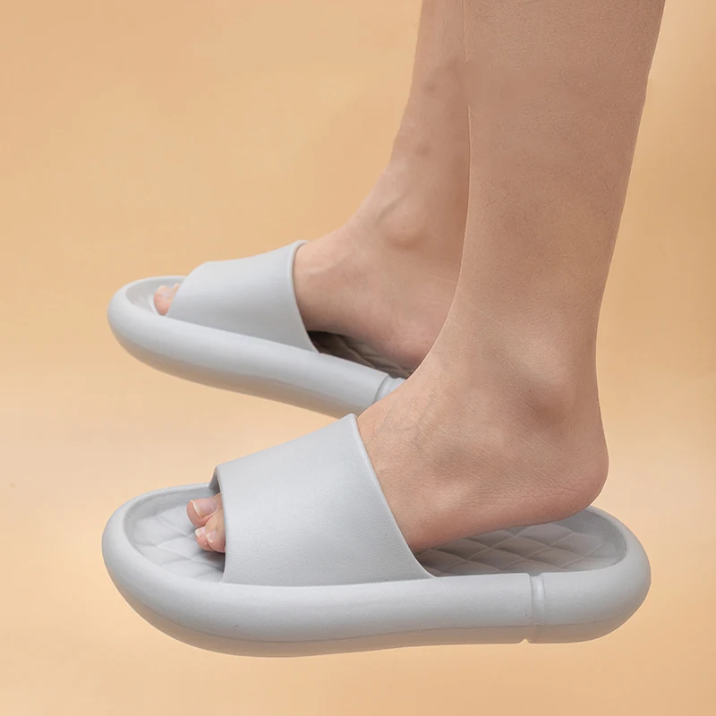 

Mute Sippers Men Platform Shoes EVA Soft Indoor Home Slides For Men Non-slip Summer Sandals Women Bathroom Shoes Shower
