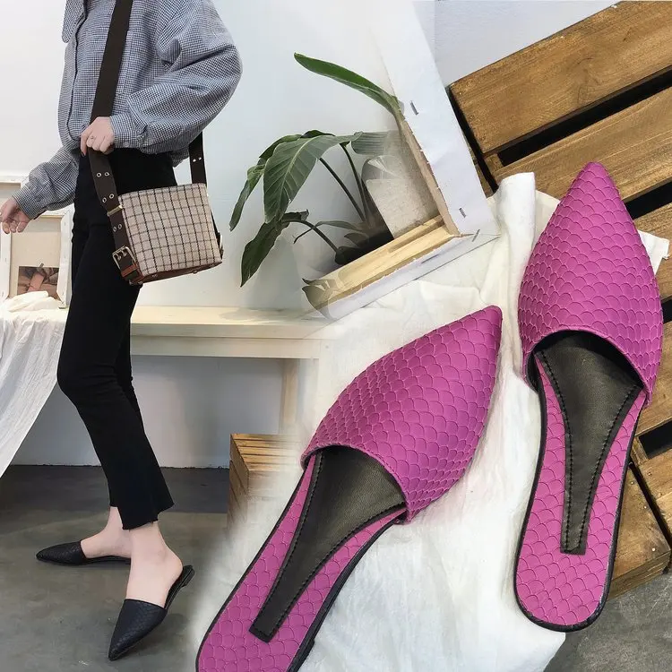 Туфли женские летние с острым носком повседневные шлепанцы без задника фигуркой